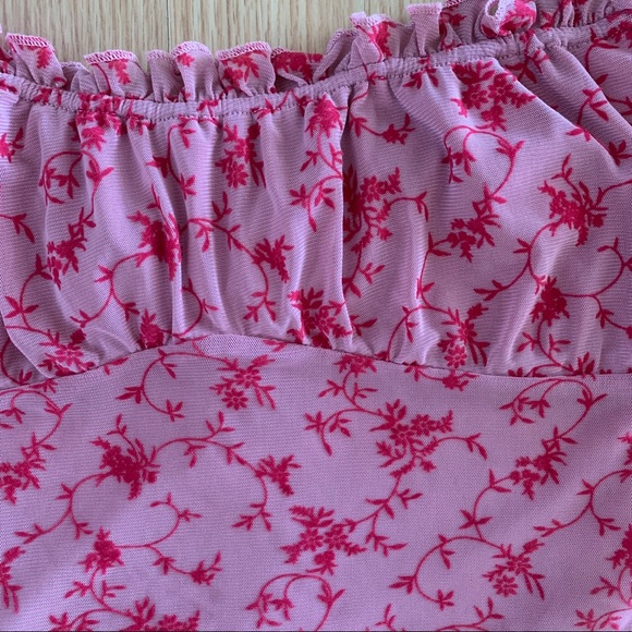 Motel Rocks Kalsi Top in Love Bloom Pink Flock - Picture 3 of 5